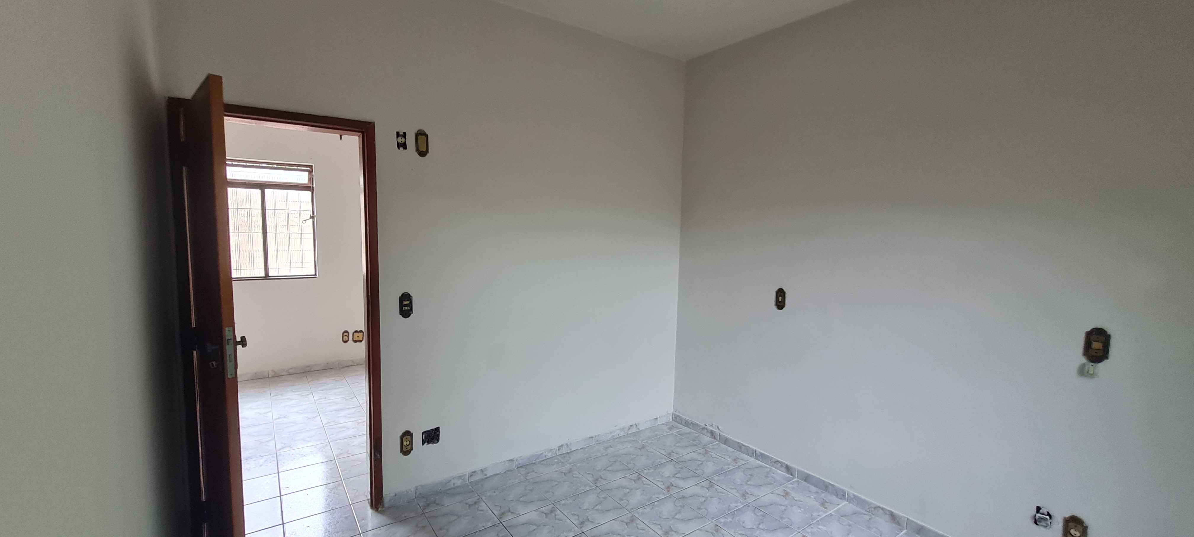 Casa à venda com 2 quartos, 360m² - Foto 8