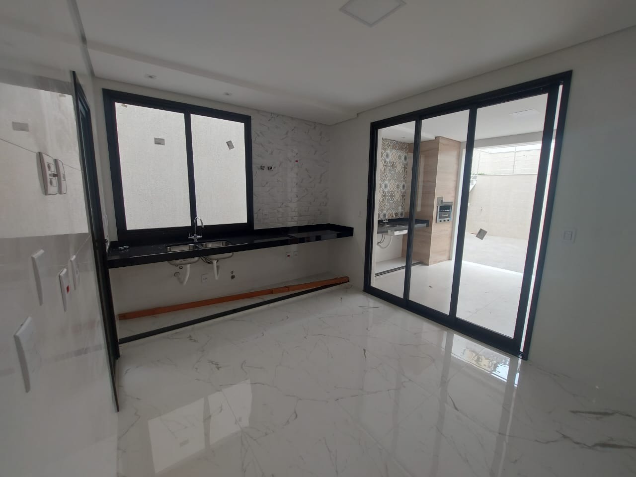 Casa à venda com 3 quartos, 290m² - Foto 14