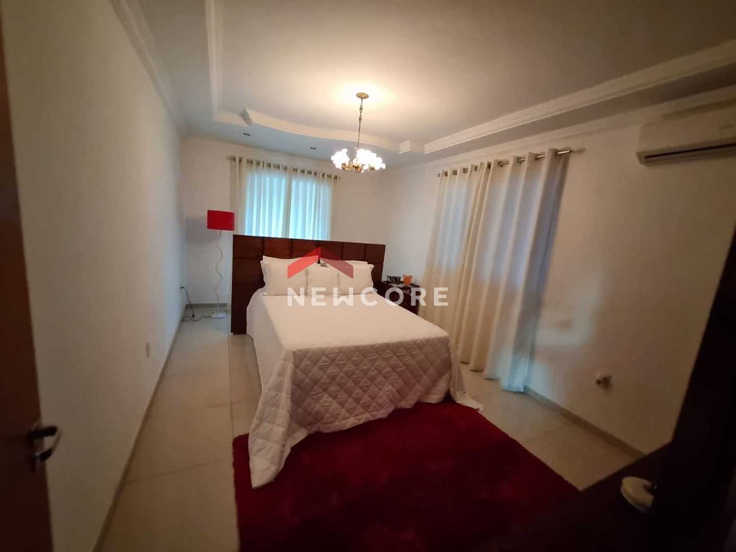 Casa à venda com 4 quartos, 360m² - Foto 16