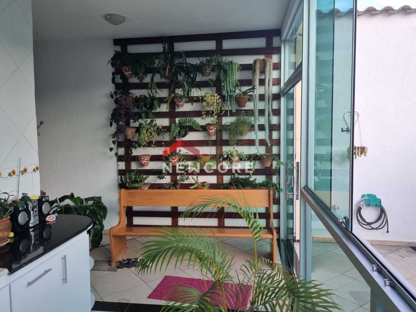 Casa à venda com 4 quartos, 360m² - Foto 10