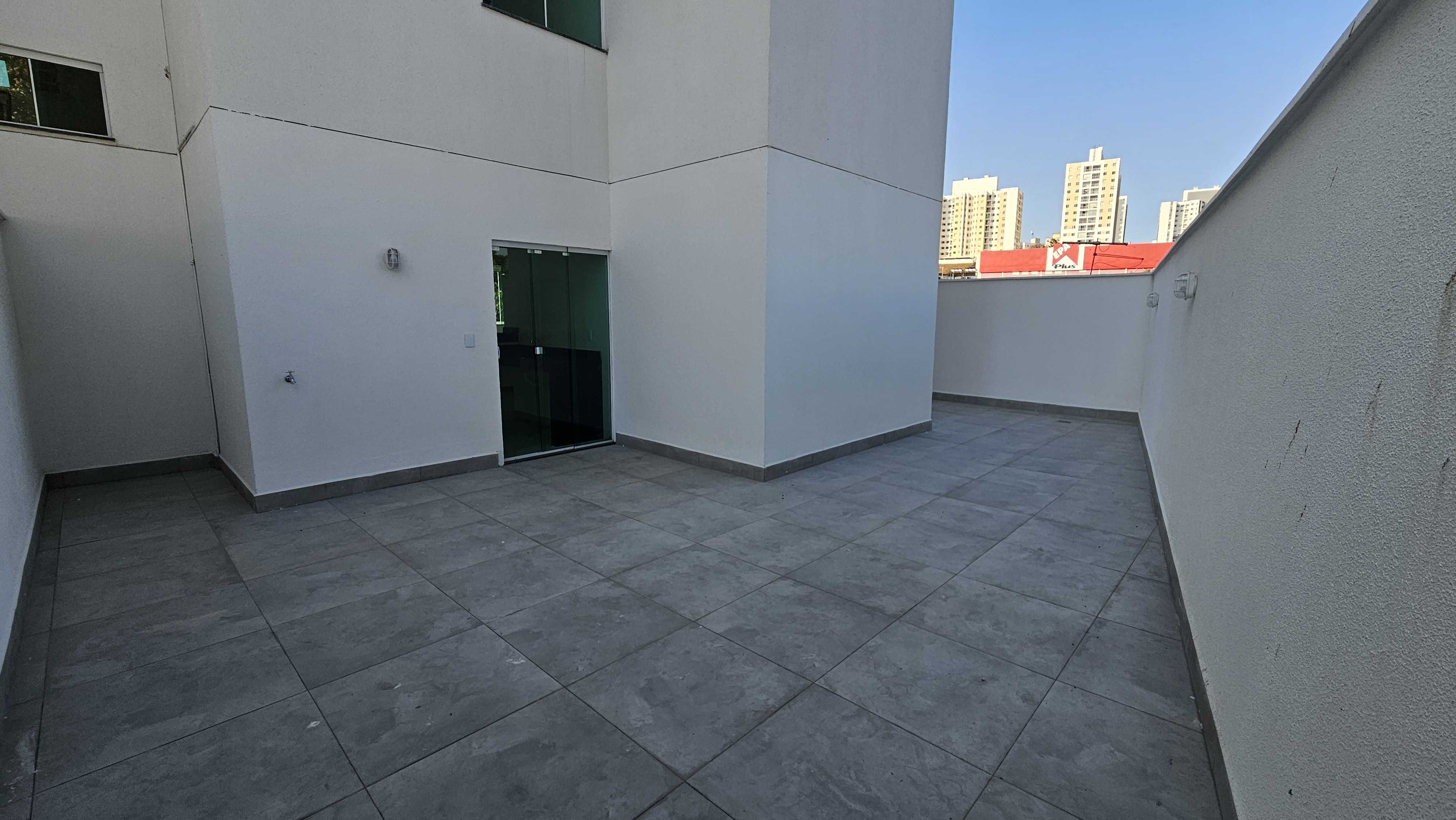 Apartamento à venda com 2 quartos, 124m² - Foto 1