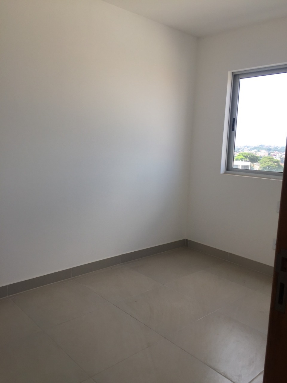 Apartamento à venda com 3 quartos, 76m² - Foto 7