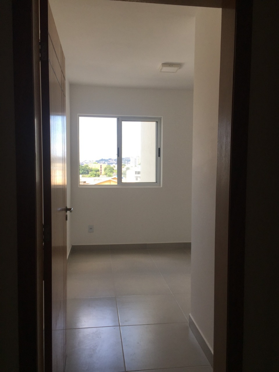 Apartamento à venda com 3 quartos, 76m² - Foto 9