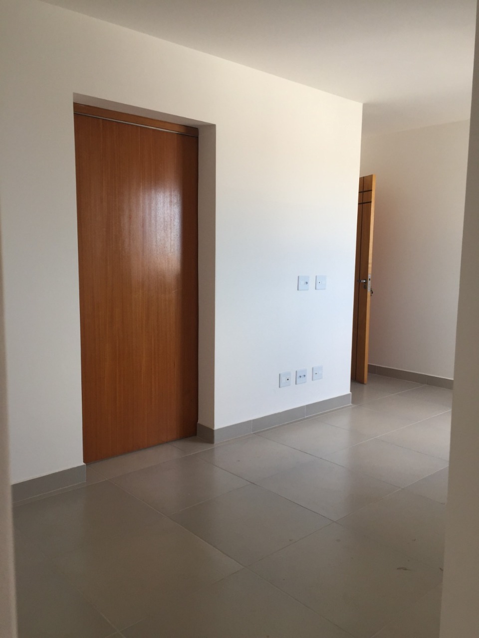 Apartamento à venda com 3 quartos, 76m² - Foto 4