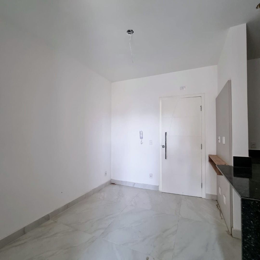 Apartamento à venda com 1 quarto, 34m² - Foto 4