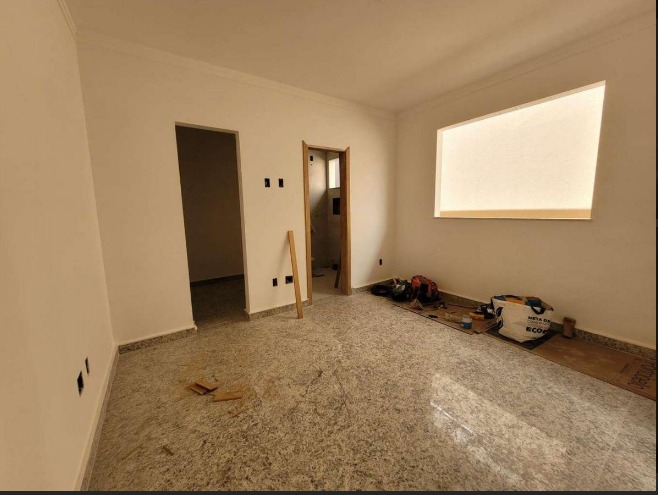 Casa à venda com 3 quartos, 150m² - Foto 4