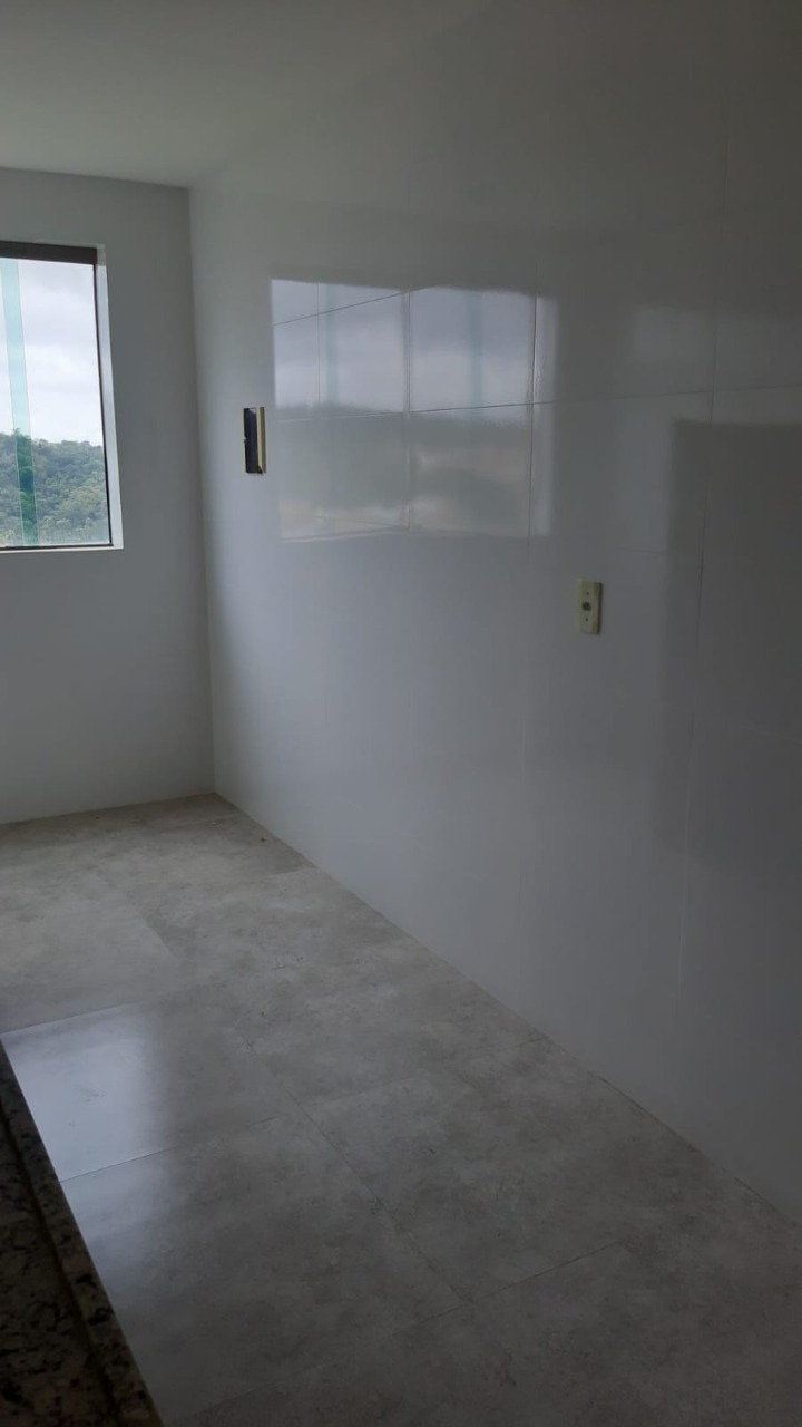 Apartamento à venda com 3 quartos, 77m² - Foto 4