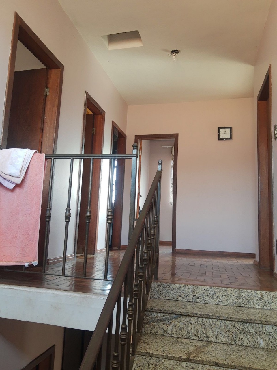 Casa à venda com 5 quartos, 170m² - Foto 4