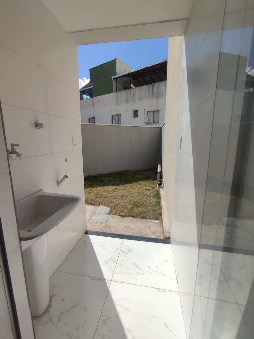 Casa à venda com 2 quartos, 67m² - Foto 12