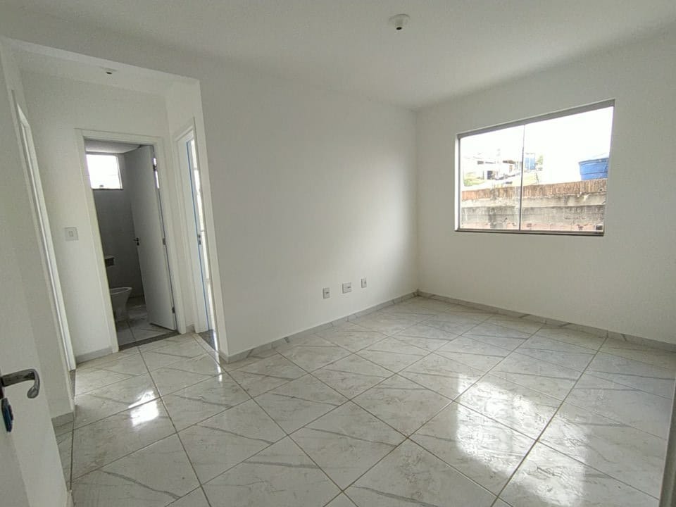 Apartamento à venda com 3 quartos, 110m² - Foto 2