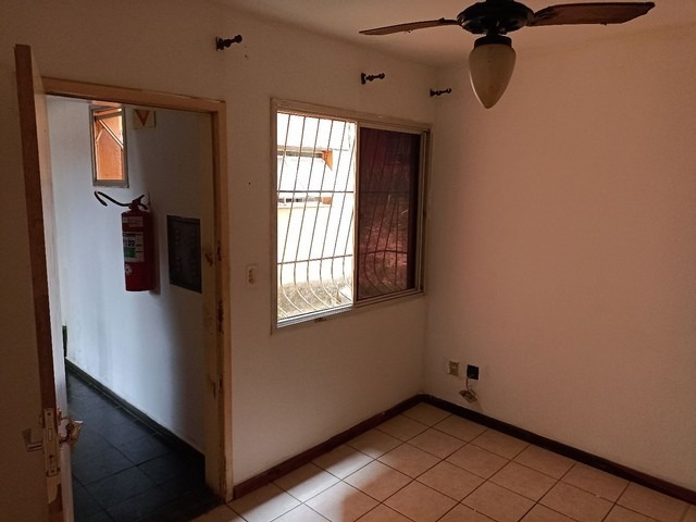 Apartamento à venda com 2 quartos, 62m² - Foto 1