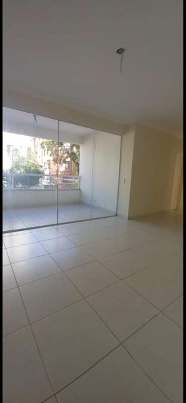 Apartamento à venda com 3 quartos, 85m² - Foto 1