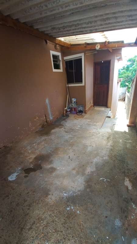 Casa à venda com 2 quartos, 120m² - Foto 3