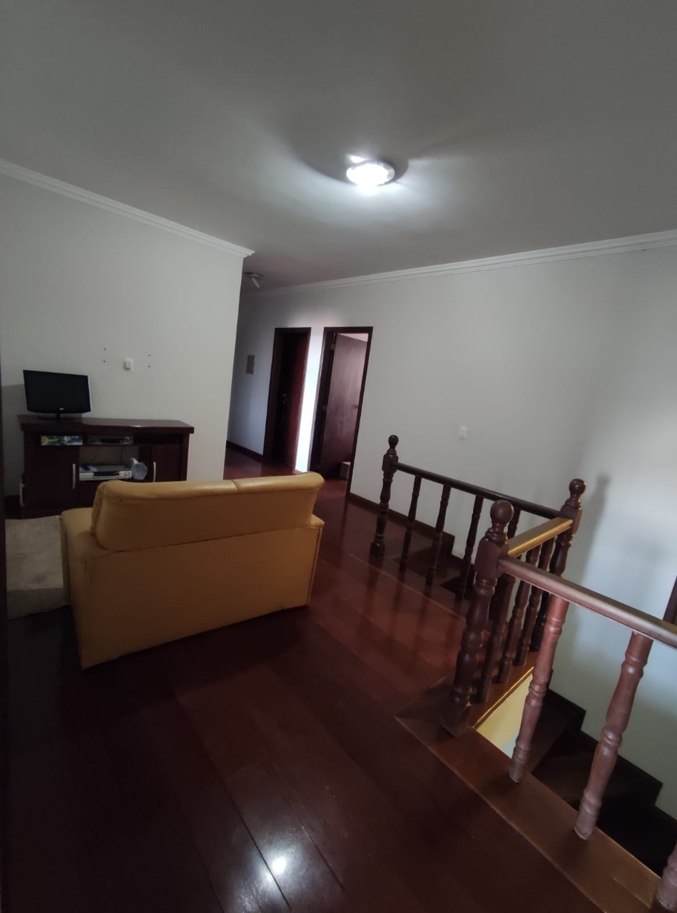 Casa à venda com 5 quartos, 312m² - Foto 13