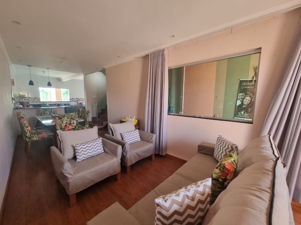 Casa à venda com 3 quartos, 220m² - Foto 5