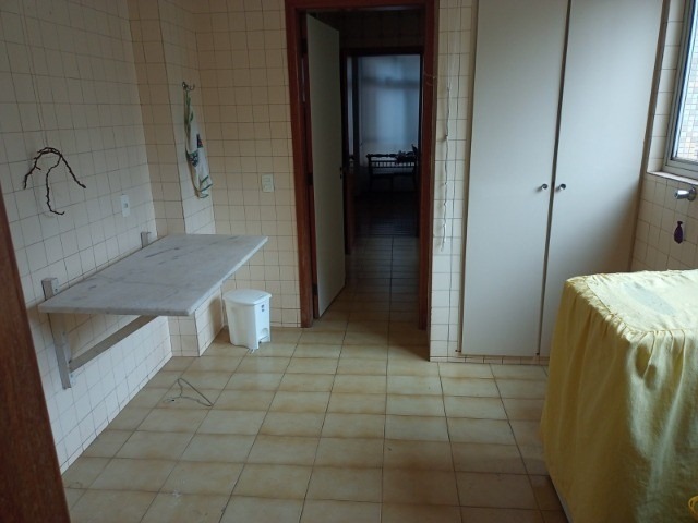 Apartamento à venda com 4 quartos, 180m² - Foto 3