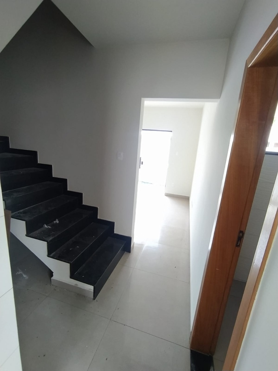 Casa à venda com 3 quartos, 99m² - Foto 12