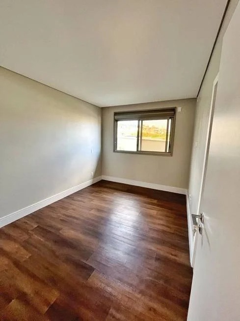 Casa à venda com 4 quartos, 367m² - Foto 11