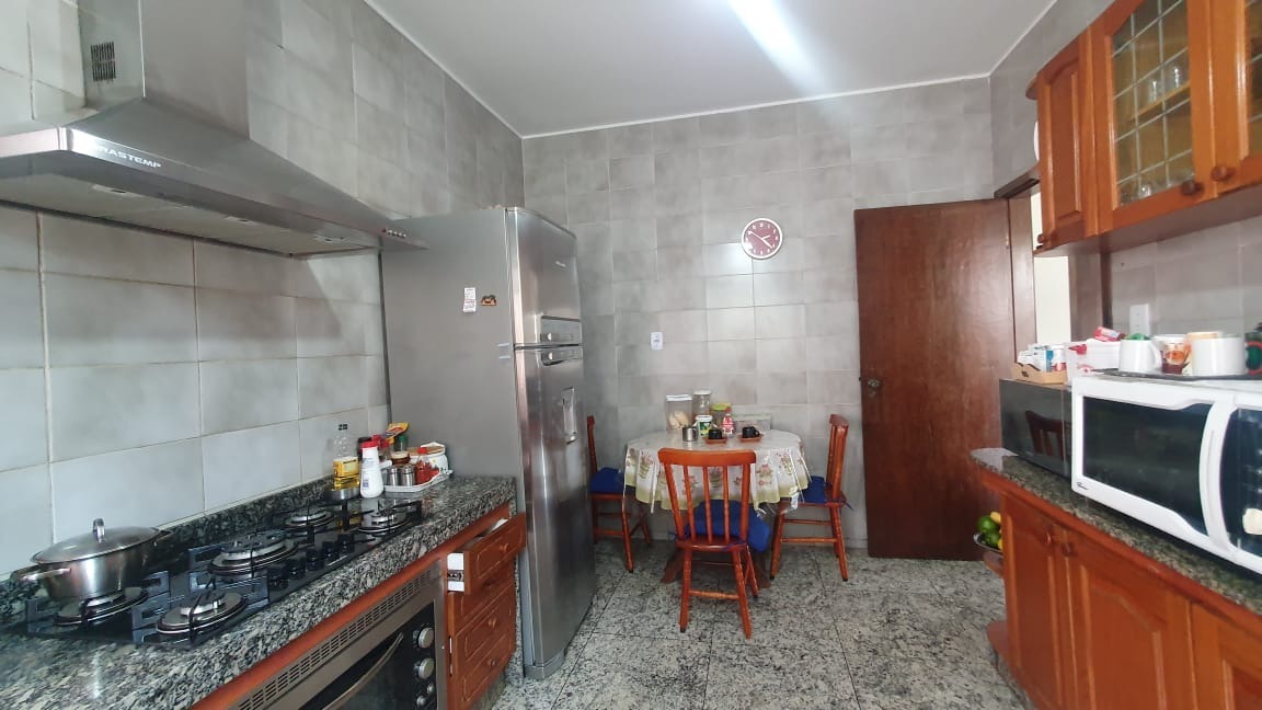 Casa à venda com 4 quartos, 490m² - Foto 5