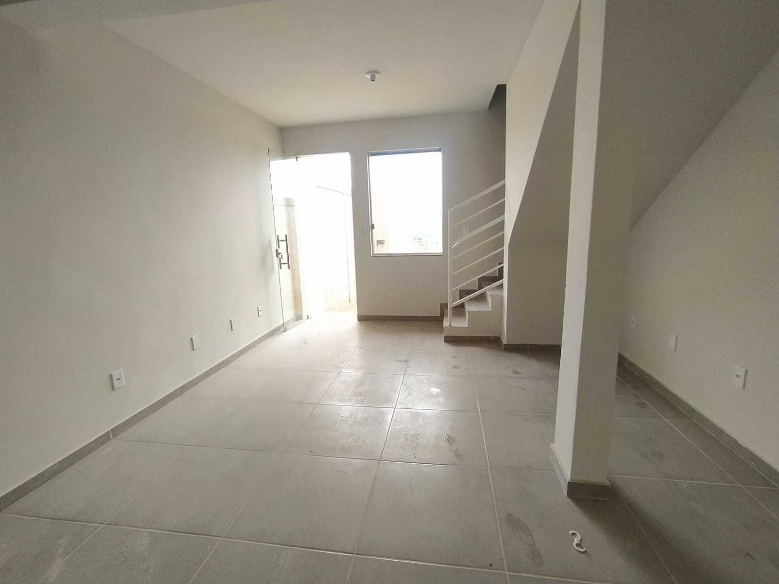 Casa à venda com 2 quartos, 60m² - Foto 11