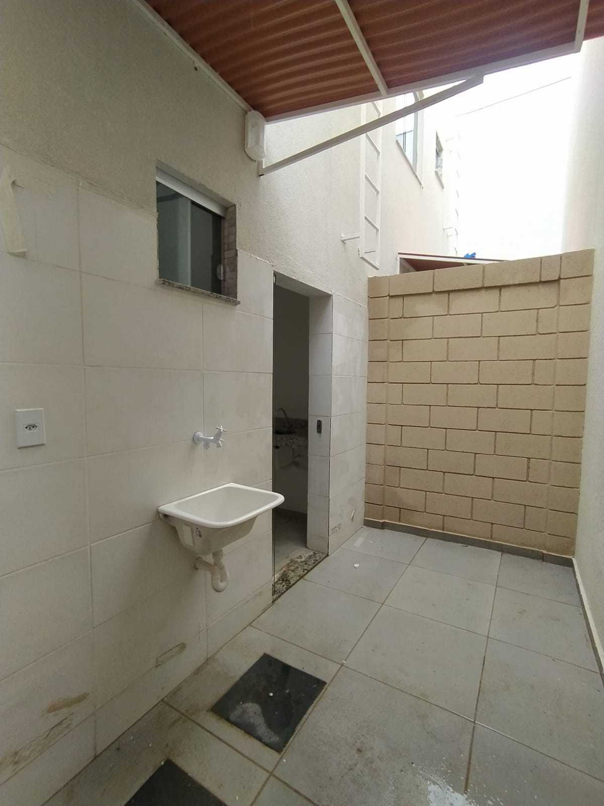 Casa à venda com 2 quartos, 60m² - Foto 8