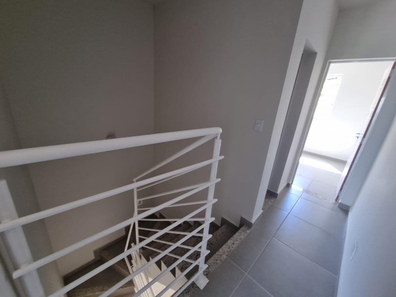 Casa à venda com 2 quartos, 60m² - Foto 17