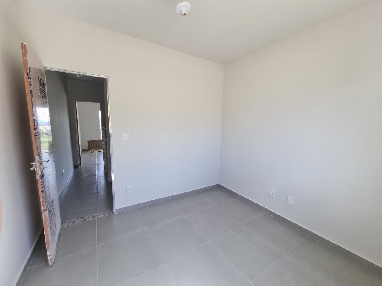 Casa à venda com 2 quartos, 60m² - Foto 12