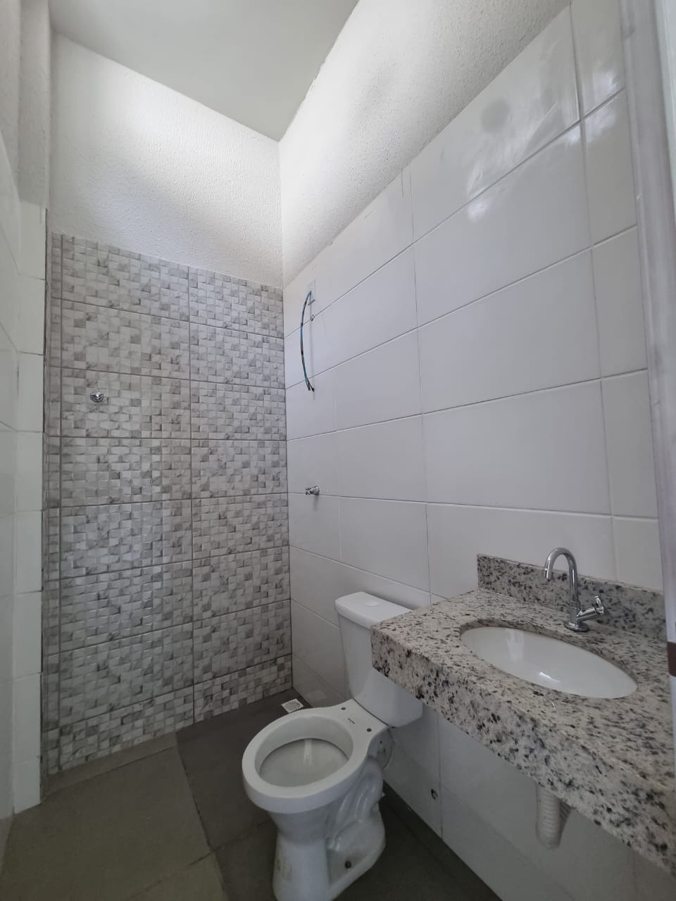 Casa à venda com 2 quartos, 60m² - Foto 25