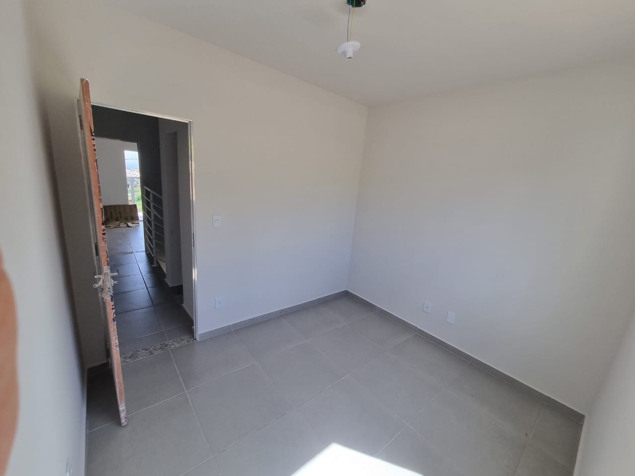 Casa à venda com 2 quartos, 60m² - Foto 11