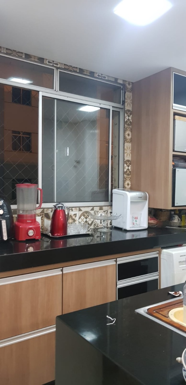 Apartamento à venda com 2 quartos, 65m² - Foto 11