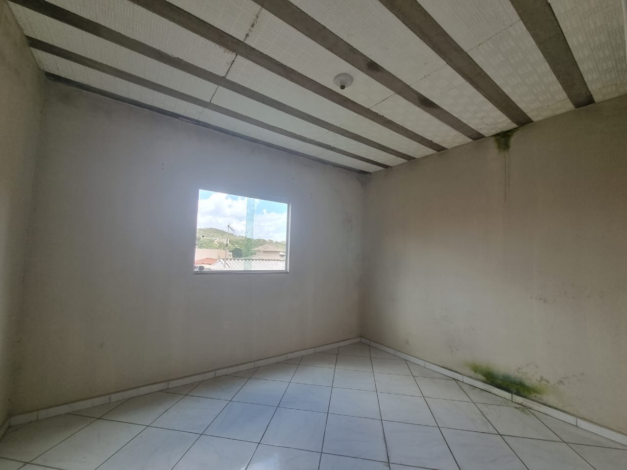 Casa à venda com 2 quartos, 200m² - Foto 8