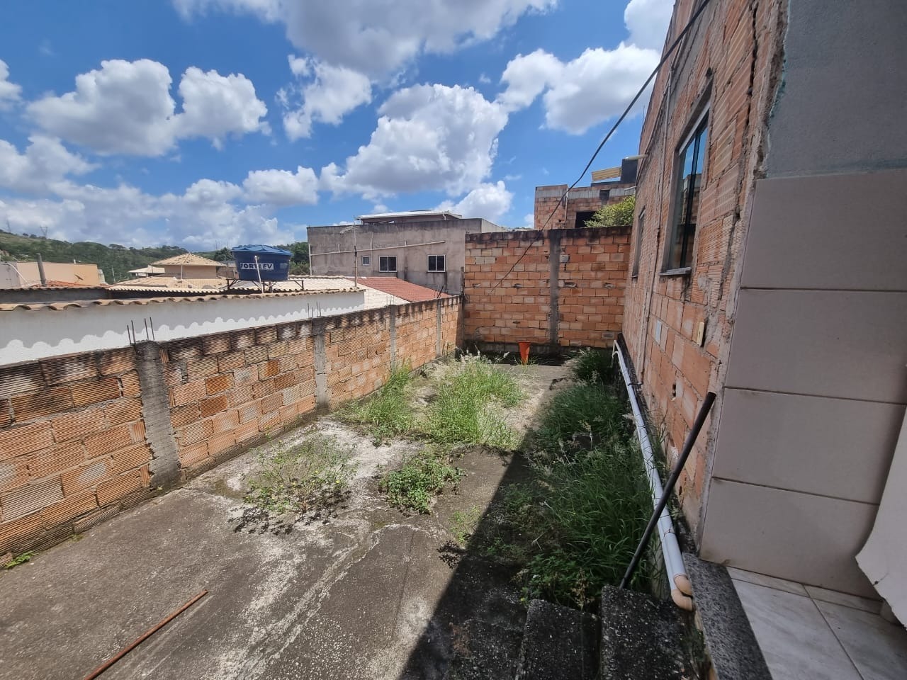 Casa à venda com 2 quartos, 200m² - Foto 17