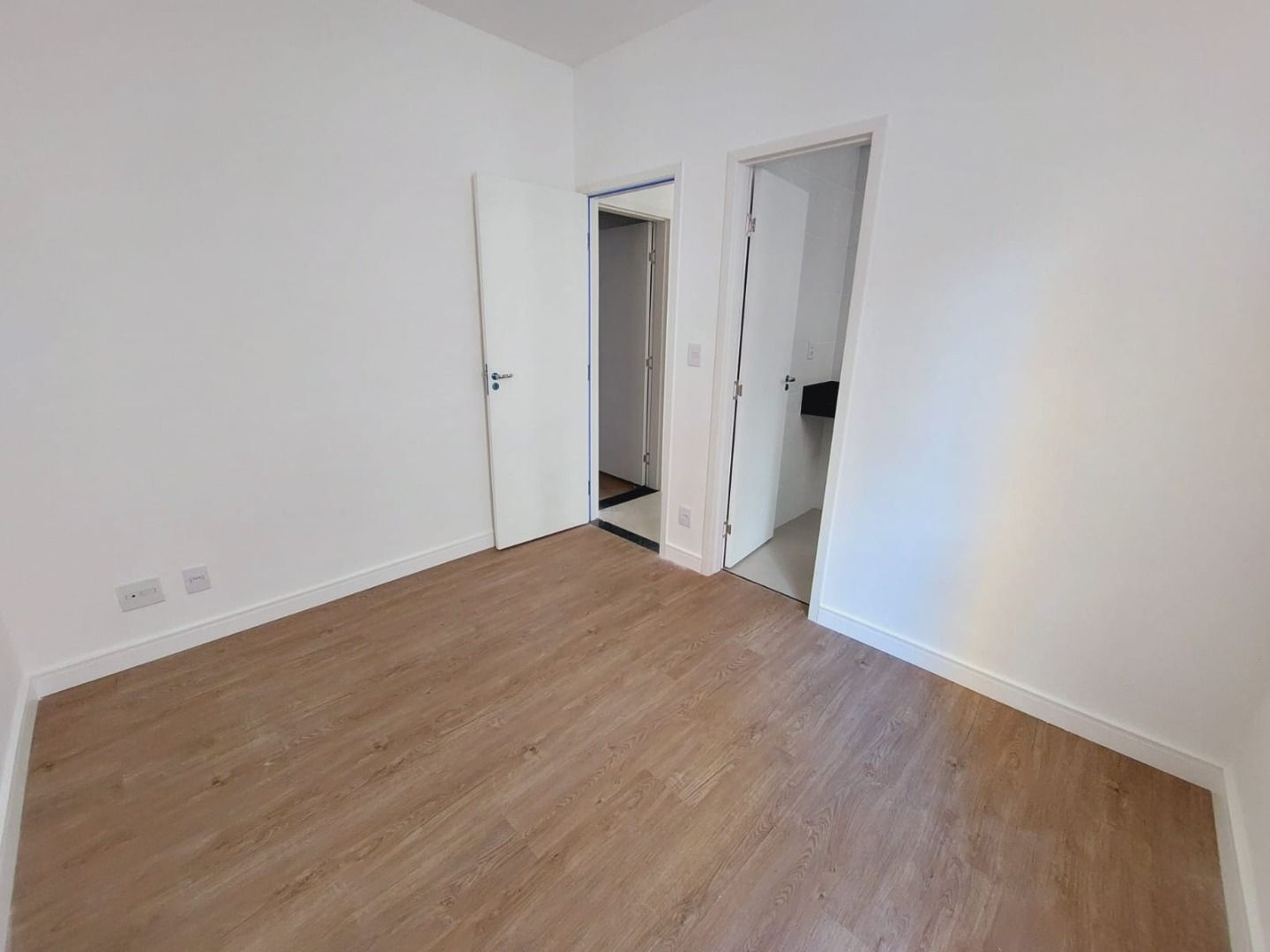 Apartamento à venda com 2 quartos, 360m² - Foto 4