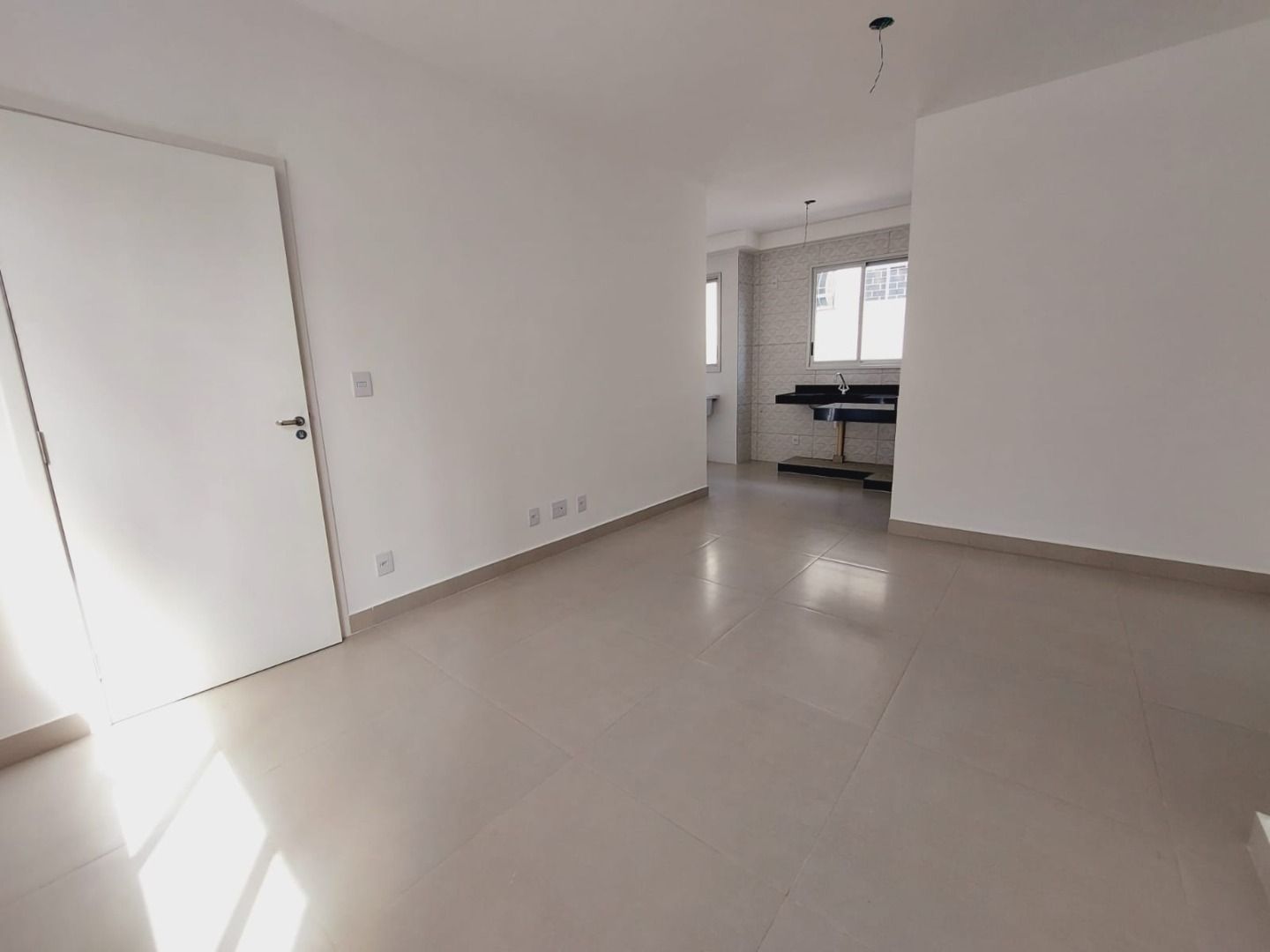 Apartamento à venda com 2 quartos, 360m² - Foto 2