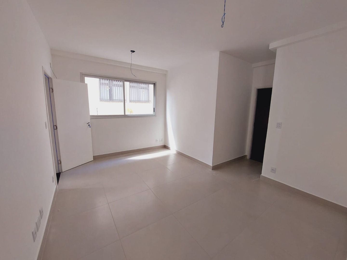 Apartamento à venda com 2 quartos, 360m² - Foto 1