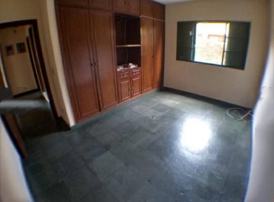 Casa para alugar com 4 quartos, 360m² - Foto 15