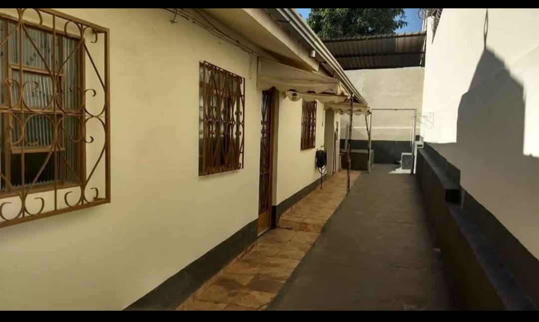 Casa à venda com 3 quartos, 120m² - Foto 3