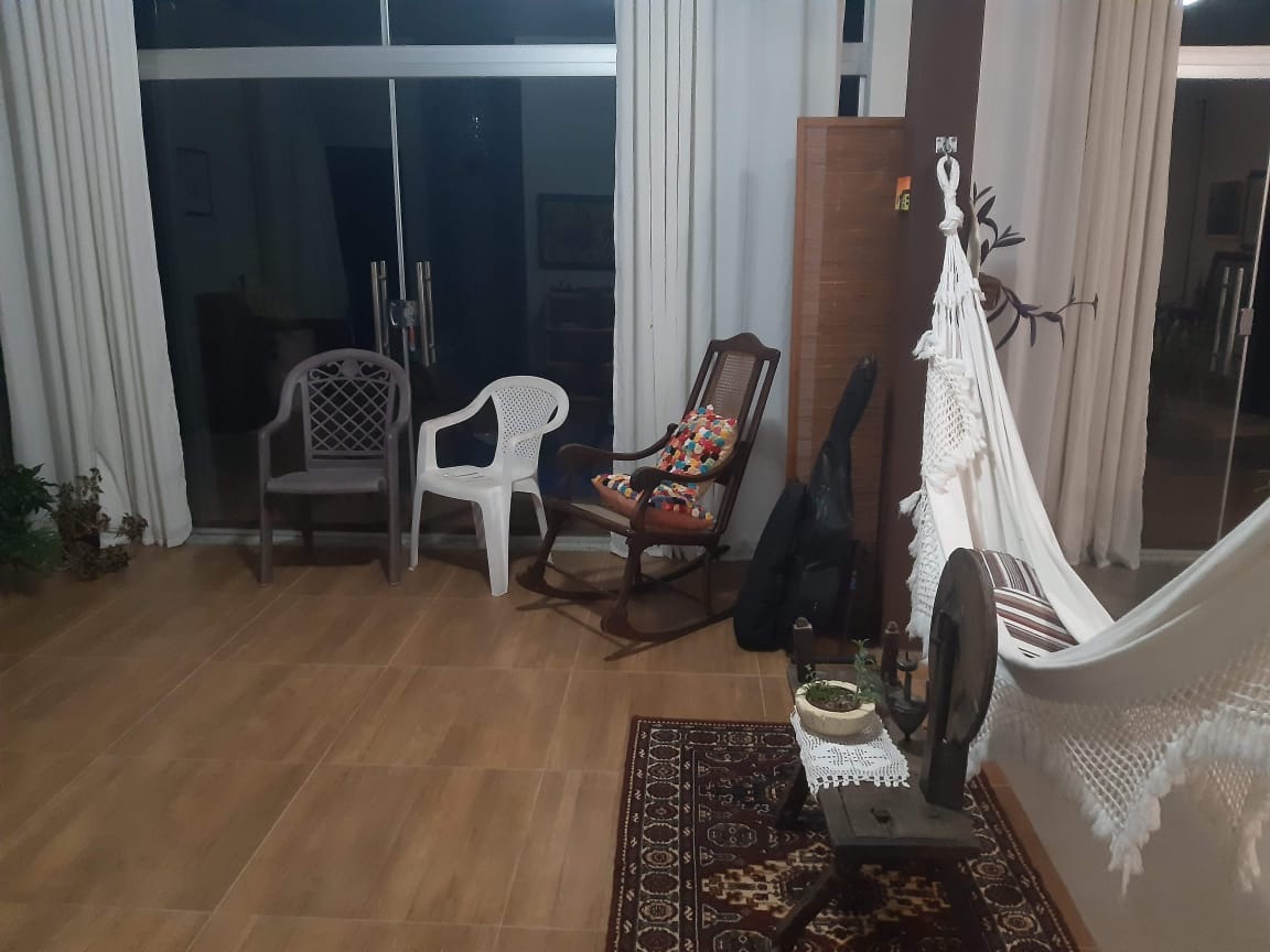 Casa de Condomínio à venda com 3 quartos, 150m² - Foto 4