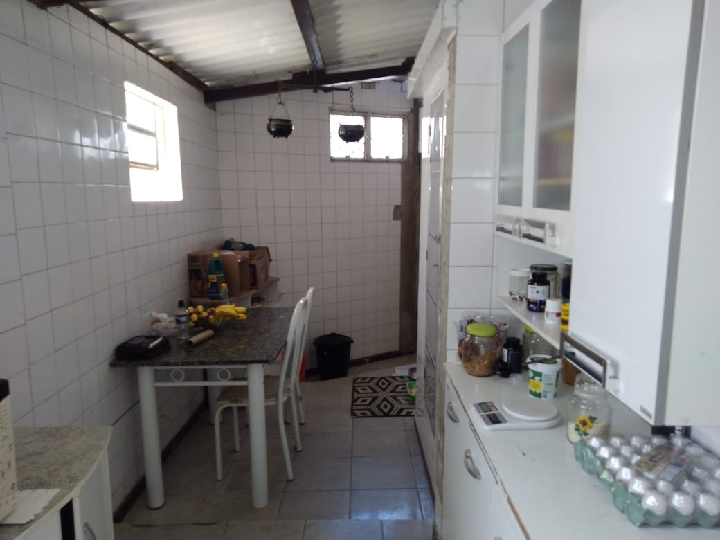 Casa à venda com 3 quartos, 145m² - Foto 14