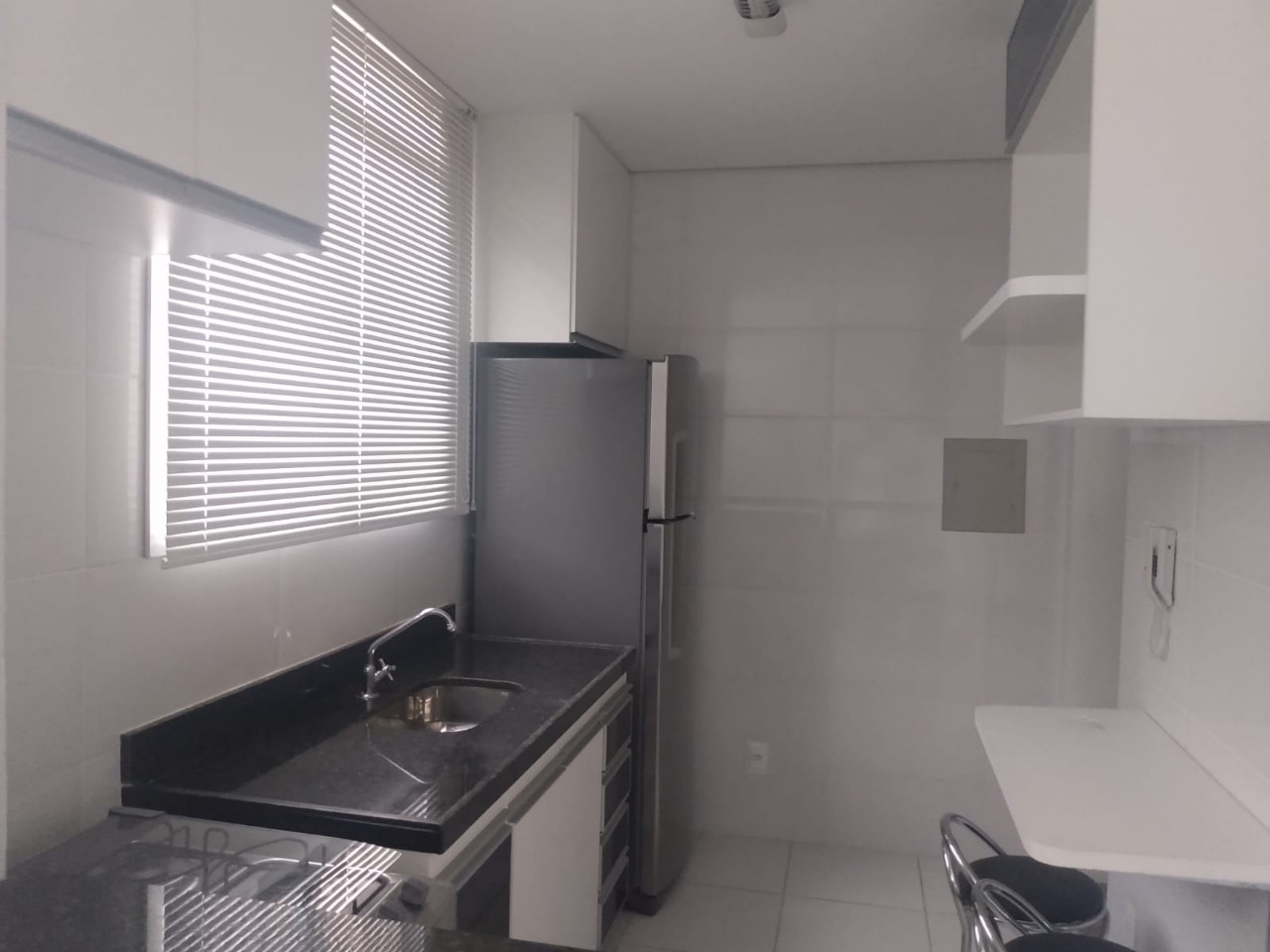 Apartamento à venda com 2 quartos, 60m² - Foto 4