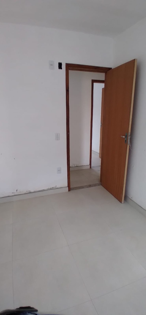 Casa à venda com 3 quartos, 70m² - Foto 6