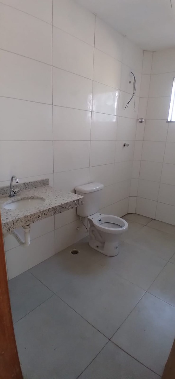 Casa à venda com 2 quartos, 60m² - Foto 6