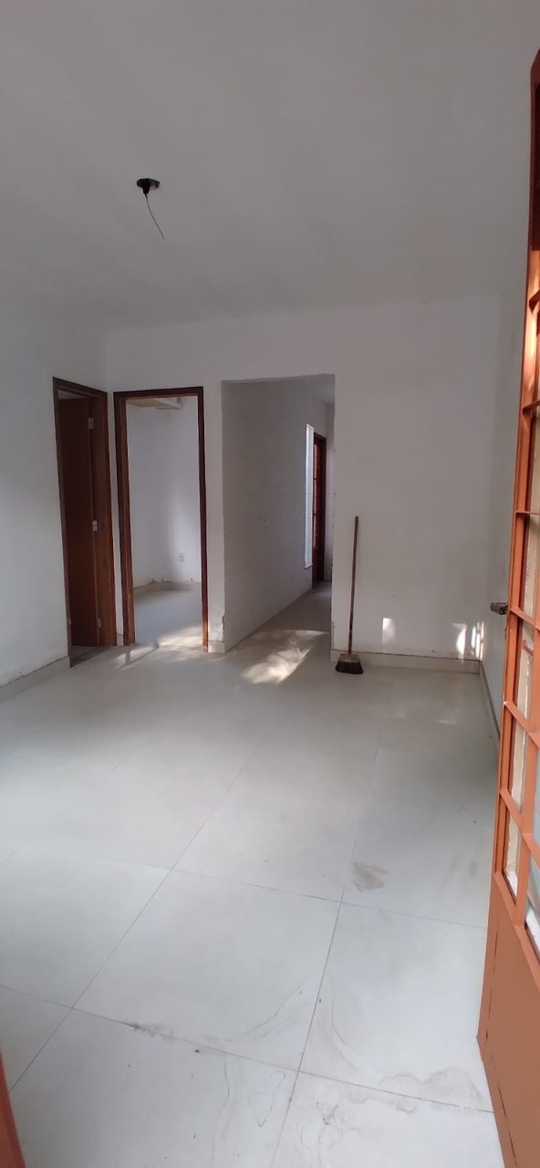 Casa à venda com 3 quartos, 75m² - Foto 5