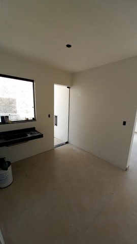 Casa à venda com 2 quartos, 74m² - Foto 7