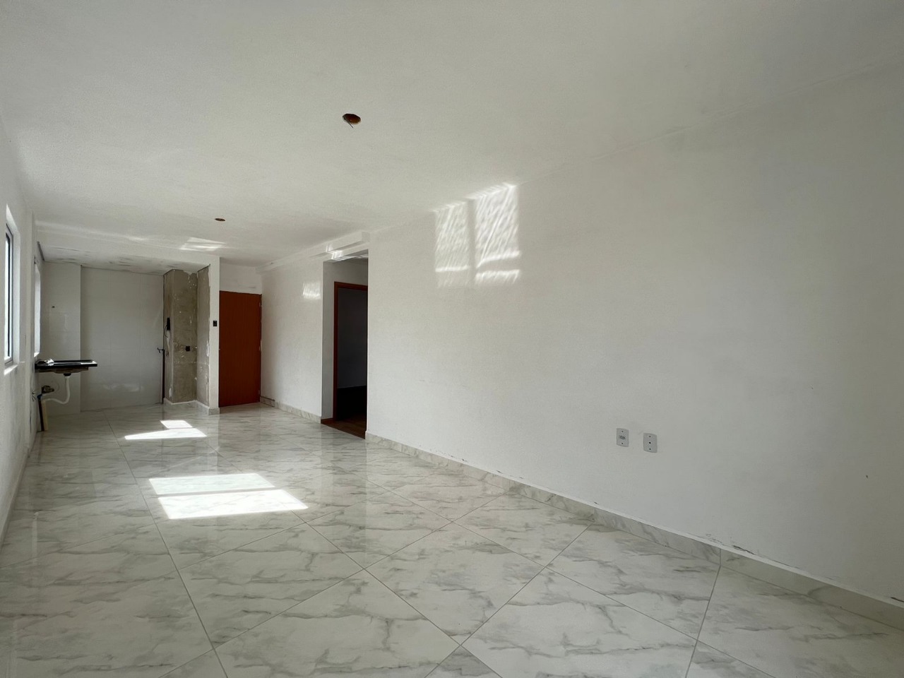 Apartamento à venda com 2 quartos, 60m² - Foto 7