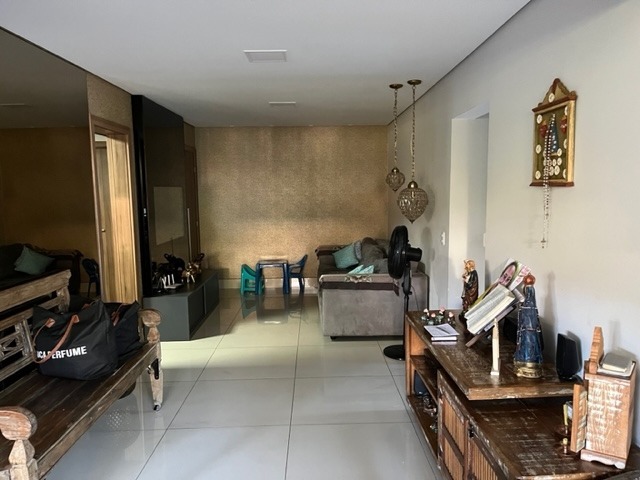 Apartamento à venda com 3 quartos, 228m² - Foto 9