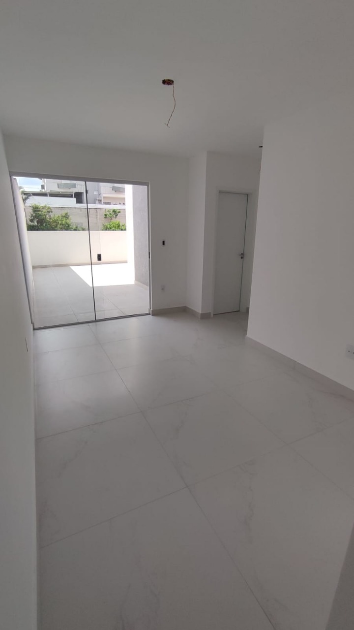 Apartamento à venda com 2 quartos, 149m² - Foto 2