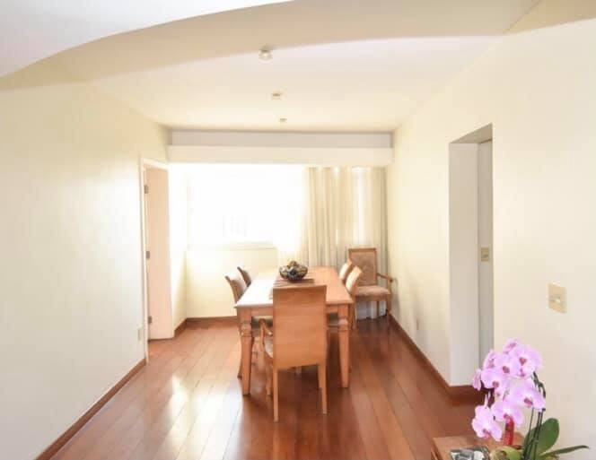 Apartamento à venda com 4 quartos, 197m² - Foto 3