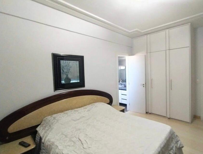 Apartamento à venda com 4 quartos, 297m² - Foto 22