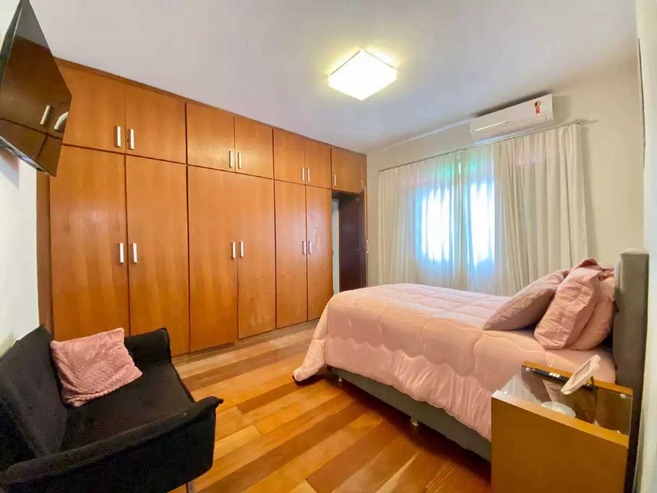 Casa à venda com 4 quartos, 360m² - Foto 5